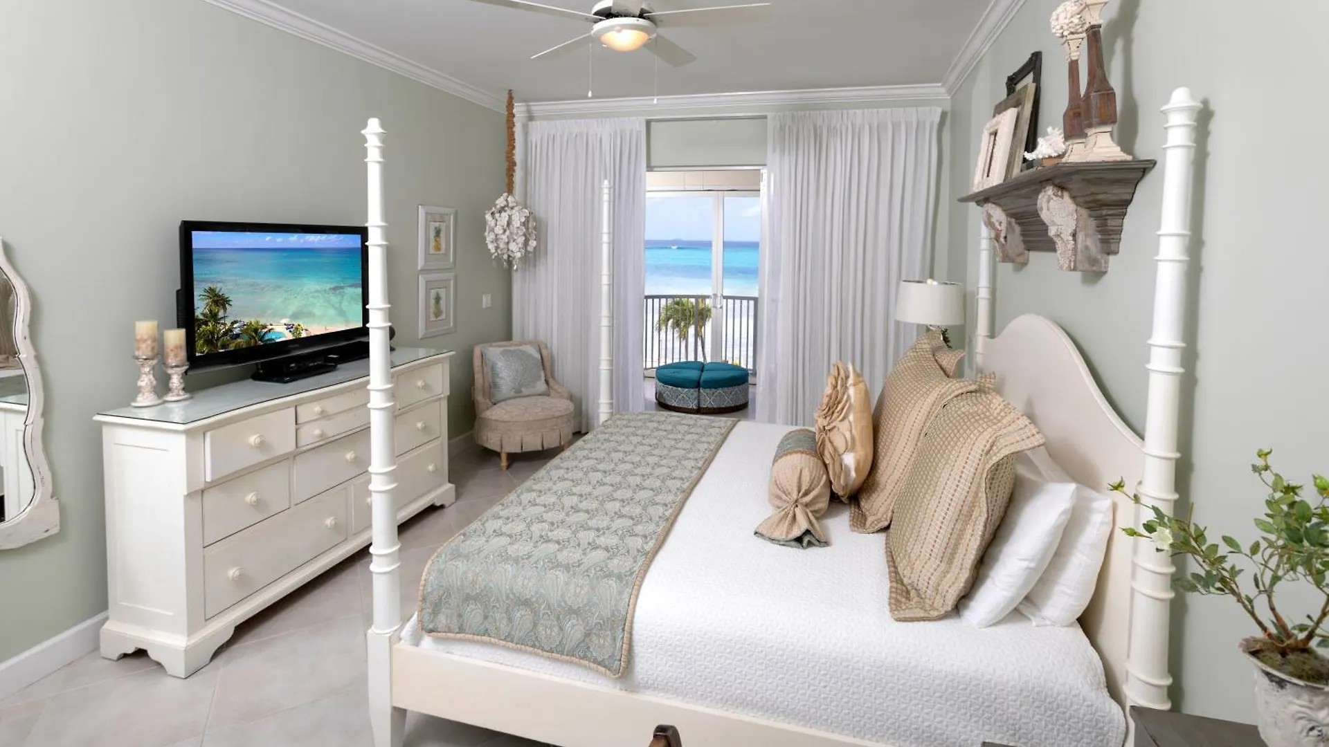 South Bay Beach Club 11 - 4 Bedroom 4 Bathroom Unit Seven Mile Beach